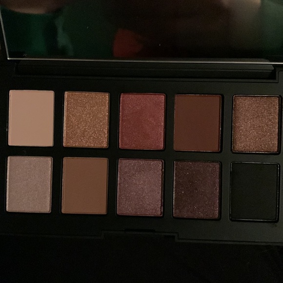 Haus by lady Gaga palette - Picture 2 of 3